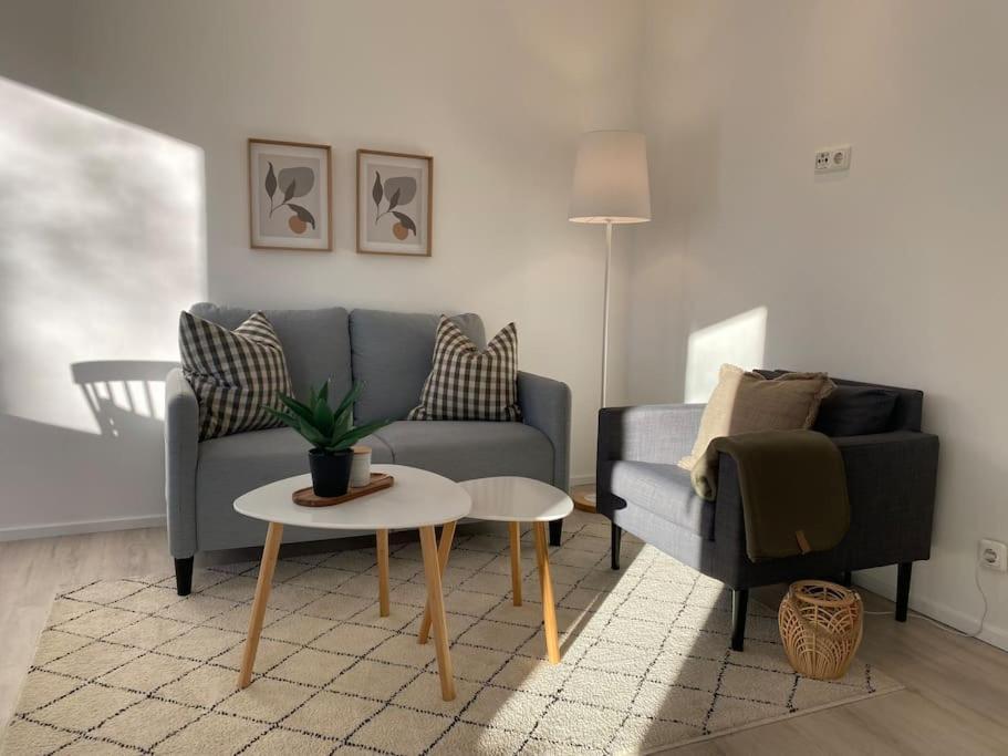 Country Style Apartment With Balcony Near Fair Хановер Екстериор снимка